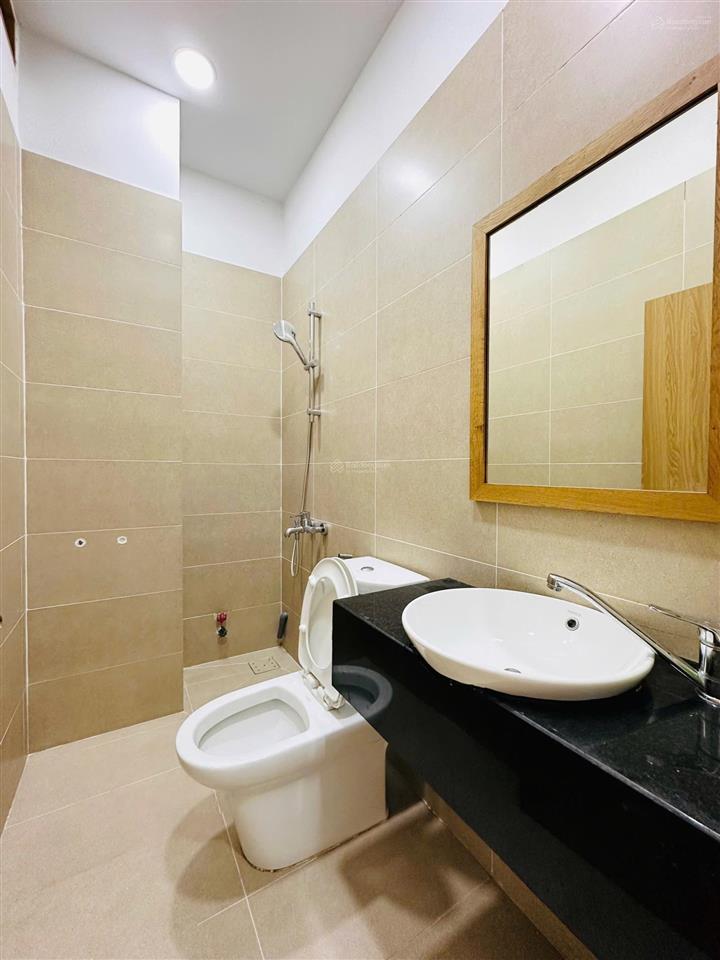 Căn hộ ban công tách bếp 50m2 bùi đình tuý bình thạnh gần hàng xanh nguyễn gia trí quận 1 quận 2