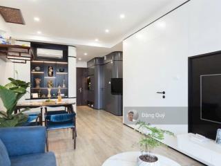 Tôi bán căn đẹp nhất hanoi center point, 70m2 thiết kế 2 ngủ bc phòng khách thoáng mát giá 7.8tỷ