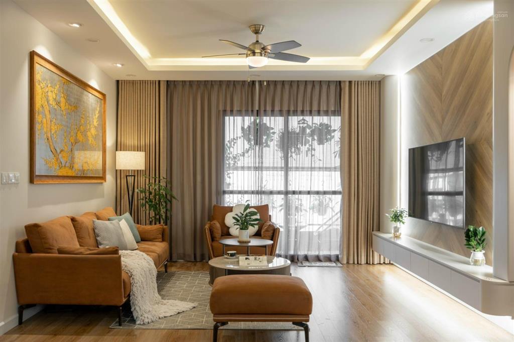 Tôi bán căn hộ tại hoàng thành pearl, 82m2 thiết kế 2 ngủ tầng trung view thoáng mát giá 7.6 tỷ