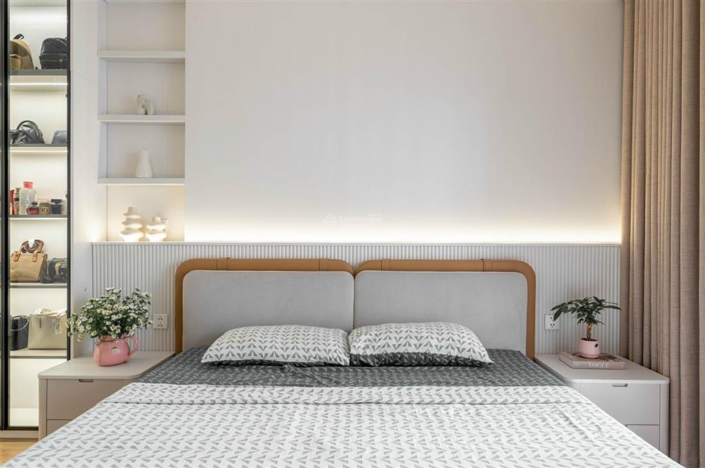 Tôi chủ nhà bán căn hộ handi resco, 100m2 thiết kế 3ngủ tầng trung ban công đông nam giá 9.8tỷ