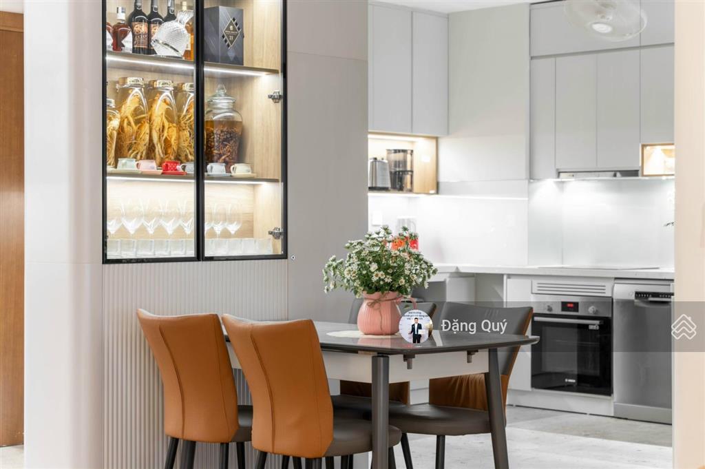 Chính chủ bán căn đập thông hateco laroma, 277m2 thiết kế 7 ngủ tầng trung full nội thất đẹp, 40tỷ