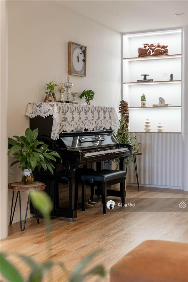 Chính chủ bán căn đập thông hateco laroma, 277m2 thiết kế 7 ngủ tầng trung full nội thất đẹp, 40tỷ