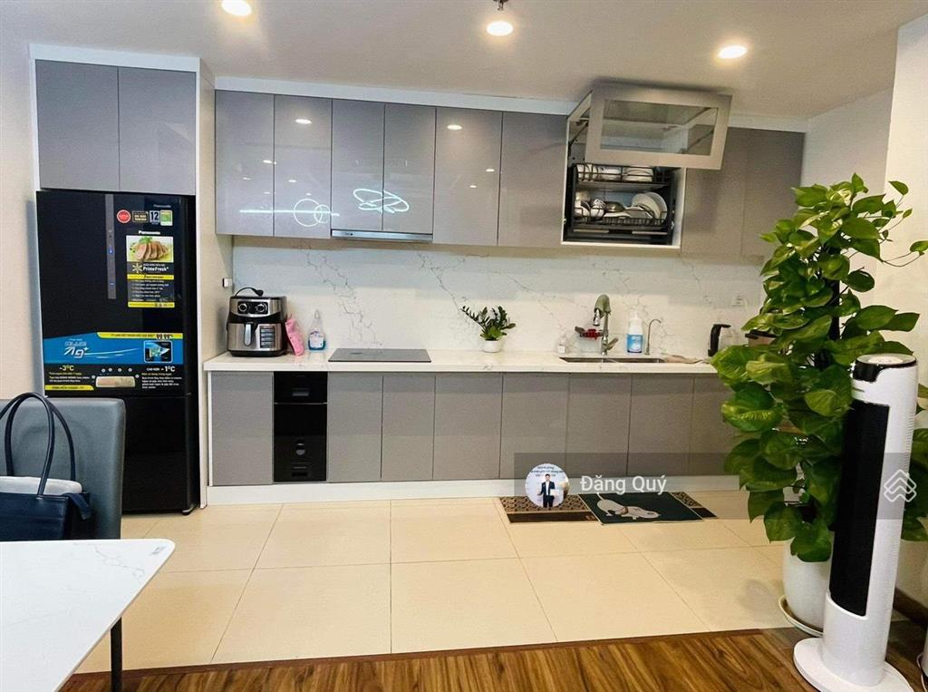 Bán căn cđt handico complex 33 lê văn lương, 70.4m2 thiết kế 2 ngủ tầng trung bc đông nam giá 7.6tỷ