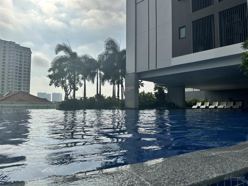 Căn 107,3m2 giá 12,9 tỷ, 3pn, 2wc full nội thất + ôxe hầm, view sông, biệt thự thoáng mát cả ngày