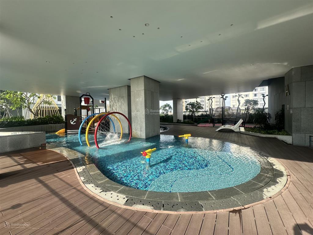 Căn 107,3m2 giá 12,9 tỷ, 3pn, 2wc full nội thất + ôxe hầm, view sông, biệt thự thoáng mát cả ngày