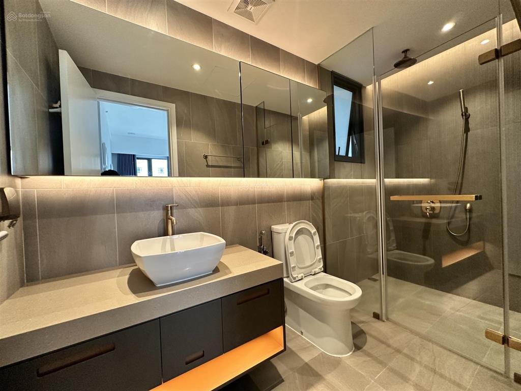 The antonia 81 m2  2pn, 2wc, full nội thất, tầng cao. giá 8,9 tỷ bao thuế phí  0986 753 *** xem nhà