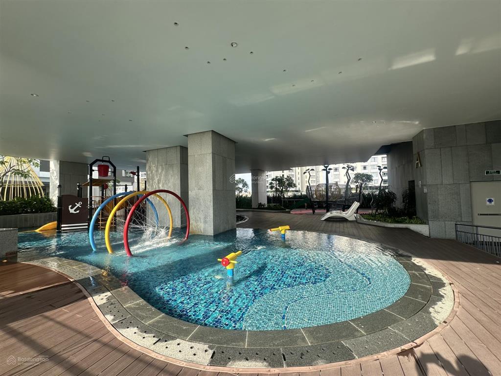 The antonia 81 m2  2pn, 2wc, full nội thất, tầng cao. giá 8,9 tỷ bao thuế phí  0986 753 *** xem nhà