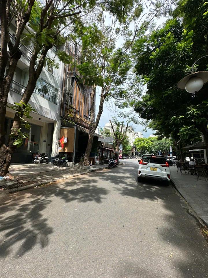 Nhà phố khu văn hóa giải trí phú mỹ hưng 6x18,5m  111m2 xây dựng 4 tầng. giá 26,2 tỷ. 0986 753 ***