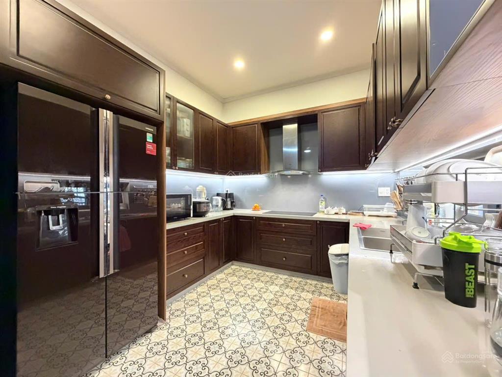Biệt thự 7x28m ~ 196m2, sở hữu vị trí đắc địa gần công viên 2ha, siêu thị, 5 trường học quốc tế.