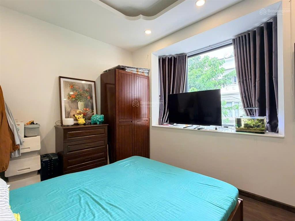 Biệt thự 7x28m ~ 196m2, sở hữu vị trí đắc địa gần công viên 2ha, siêu thị, 5 trường học quốc tế.