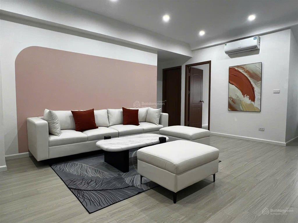 Bán căn hộ 2n toà 30t nam trung yên