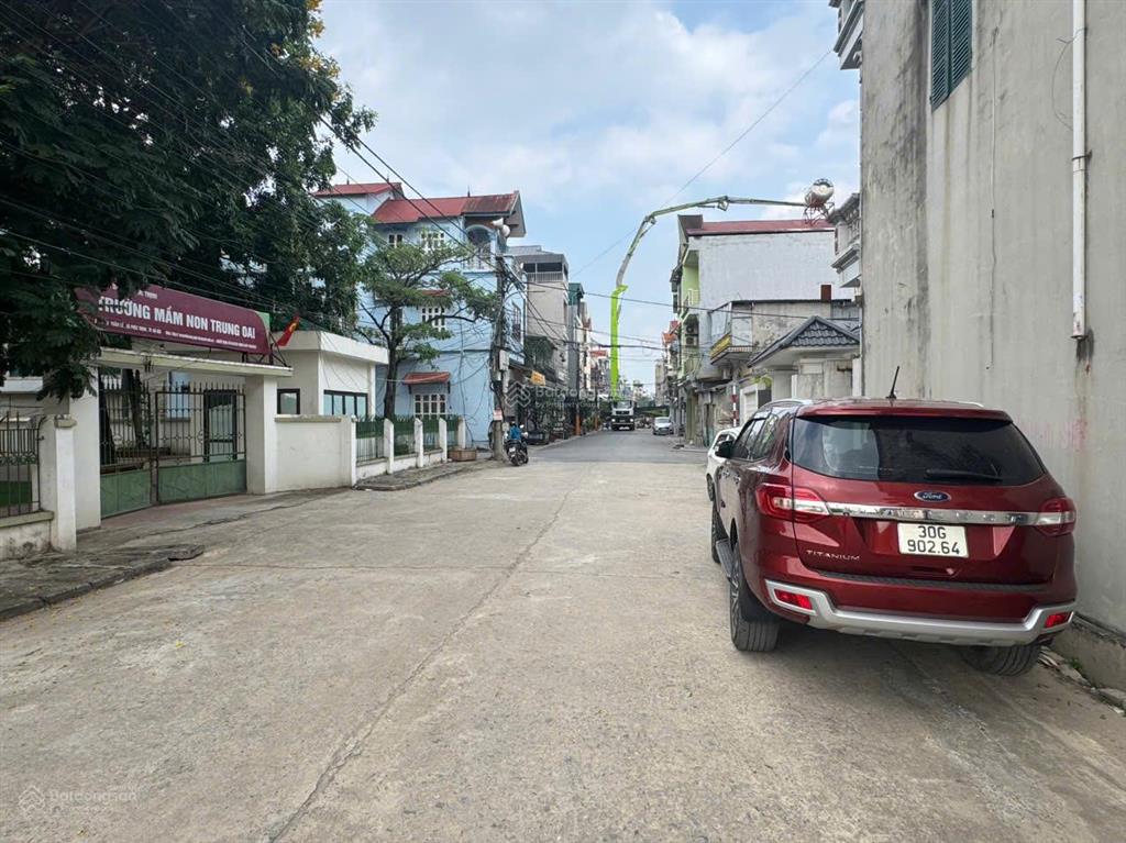 Bán nhà 3 tầng tuân lề  phúc thịnh  hà nội