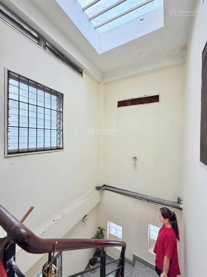 Bán nhà hẻm vip 8m đối diện vincom nguyễn xí, p26, bình thạnh 4x18m cn 68m2 nhà 3 lầu giá 8,8 tỷ tl