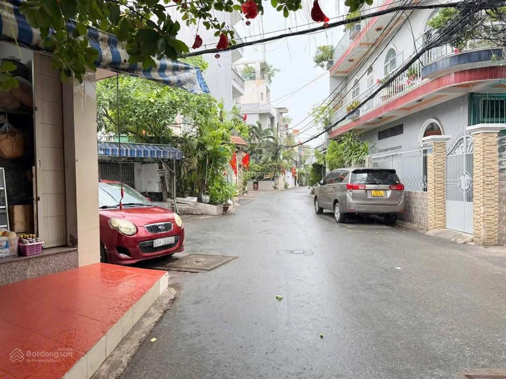 Bán nhà hẻm vip 8m đối diện vincom nguyễn xí, p26, bình thạnh 4x18m cn 68m2 nhà 3 lầu giá 8,8 tỷ tl