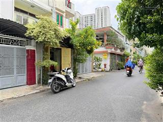 Bán nhà hẻm vip 8m đối diện vincom nguyễn xí, p26, bình thạnh 4x18m cn 68m2 nhà 3 lầu giá 8,8 tỷ tl