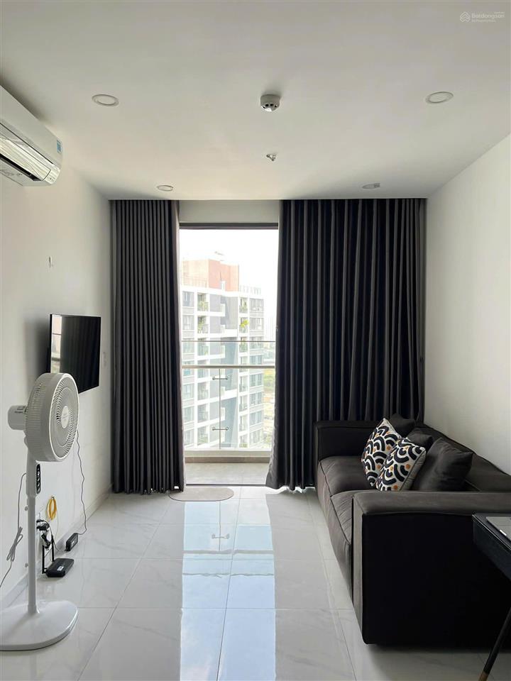 Cho thuê căn hộ d'lusso quận 2 giá tốt, 1 pn 1 wc ntcb 11,5 tr, em có khóa xem nhà dễ