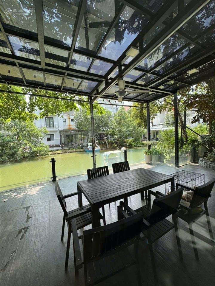 Cho thuê gấp bt đơn lập 420m2 vinhomes riverside, 5pn có thang máy