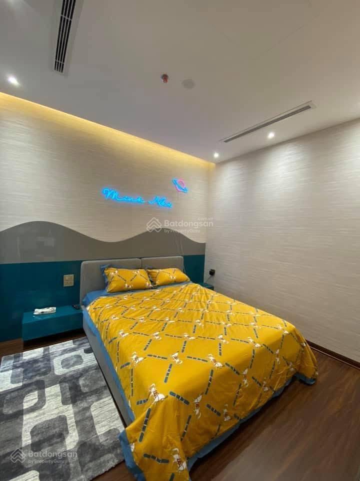 Cho thuê căn hộ 65m2  2pn2vs đã ghép thông hoàn thiện đẹp chỉnh chu giá 15 triệu.  0944 401 ***