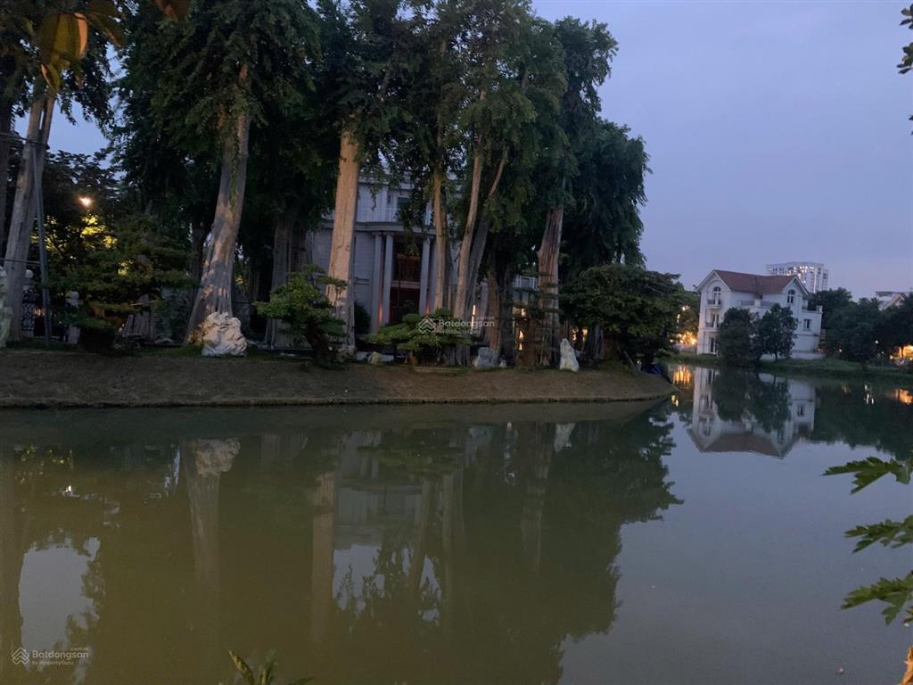 Chính chủ cho thuê bt hoa lan vinhomes riverside 300m2, đủ nội thất, giá 42 triệu.  0944 401 ***