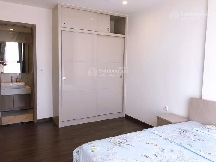 Cho thuê căn góc 3pn vinhomes symphony giá 25 triệu. nhà mới đủ nội thất.  0944 401 ***