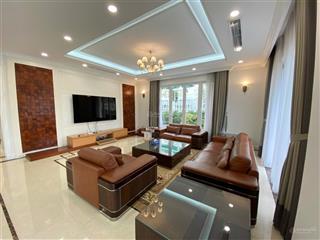 Cho thuê bt bằng lăng 550m2 vinhomes riverside, giá 80tr/tháng nhà mới hoàn thiện.  0944 401 ***