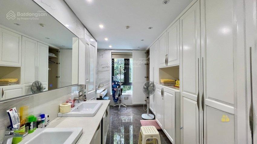 Cho thuê nhanh căn bt 200m2 vinhomes harmony, gần hồ. giá 40 triệu. đủ nội thất.  0944 401 ***