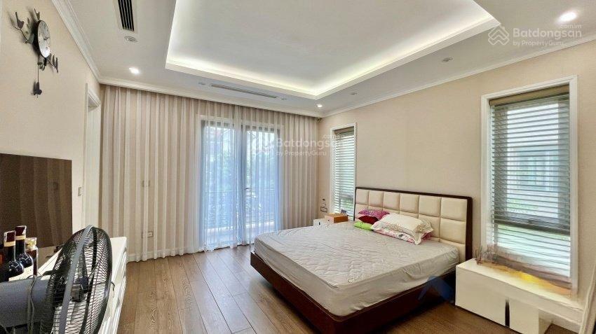 Cho thuê nhanh căn bt 200m2 vinhomes harmony, gần hồ. giá 40 triệu. đủ nội thất.  0944 401 ***