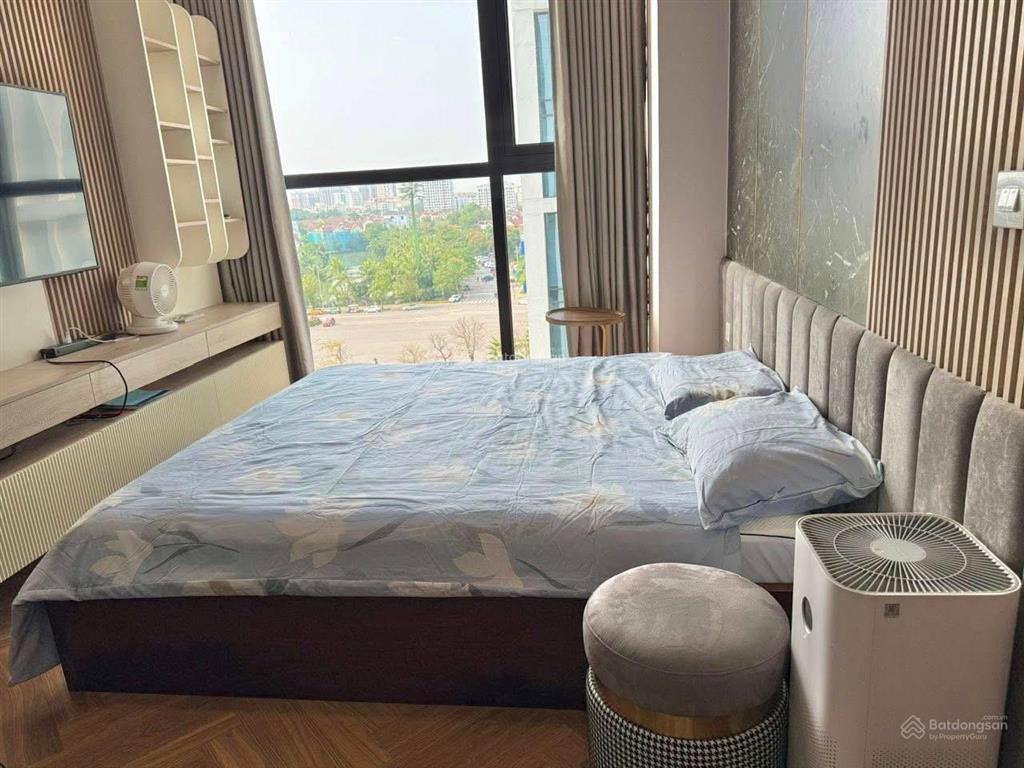 Cho thuê gấp căn 2pn2wc vinhomes symphony. dt 65m2, đầy đủ nội thất giá 14tr/tháng