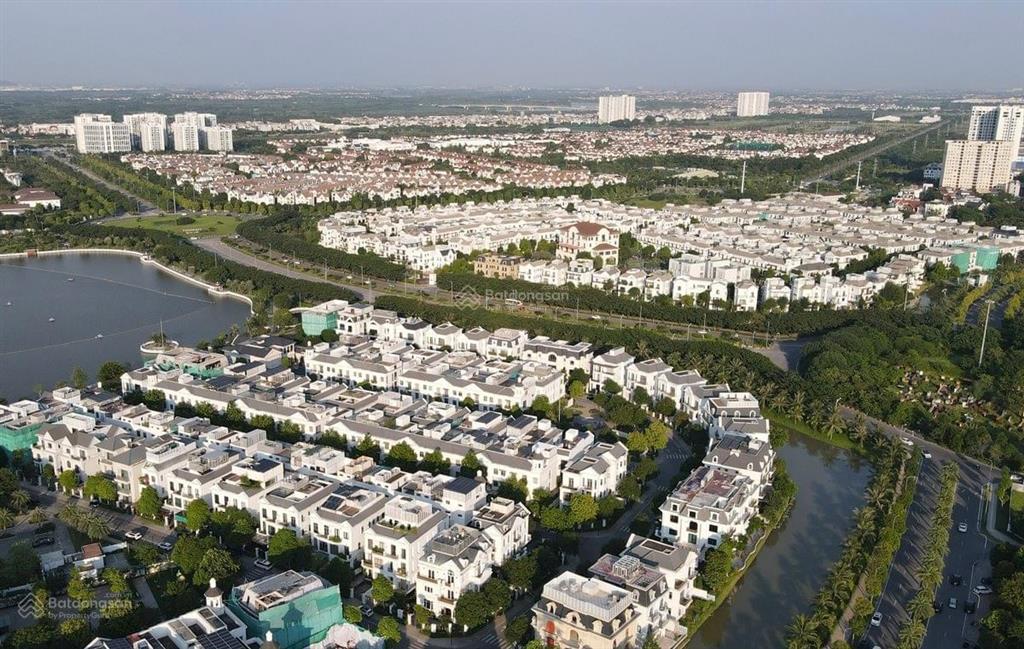 Bán gấp lk 90m2 nguyệt quế, gần trường và vườn hoa bên hồ trung tâm vinhomes harmony. giá 33 tỷ