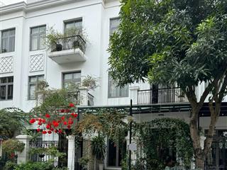 Bán gấp lk 90m2 nguyệt quế, gần trường và vườn hoa bên hồ trung tâm vinhomes harmony. giá 33 tỷ