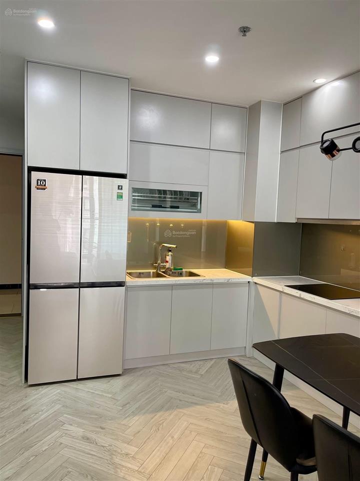 Bán nhanh căn 2pn 2wc vinhomes symphony. dt 71m2 giá 6,4 tỷ. nhà mới hoàn thiện