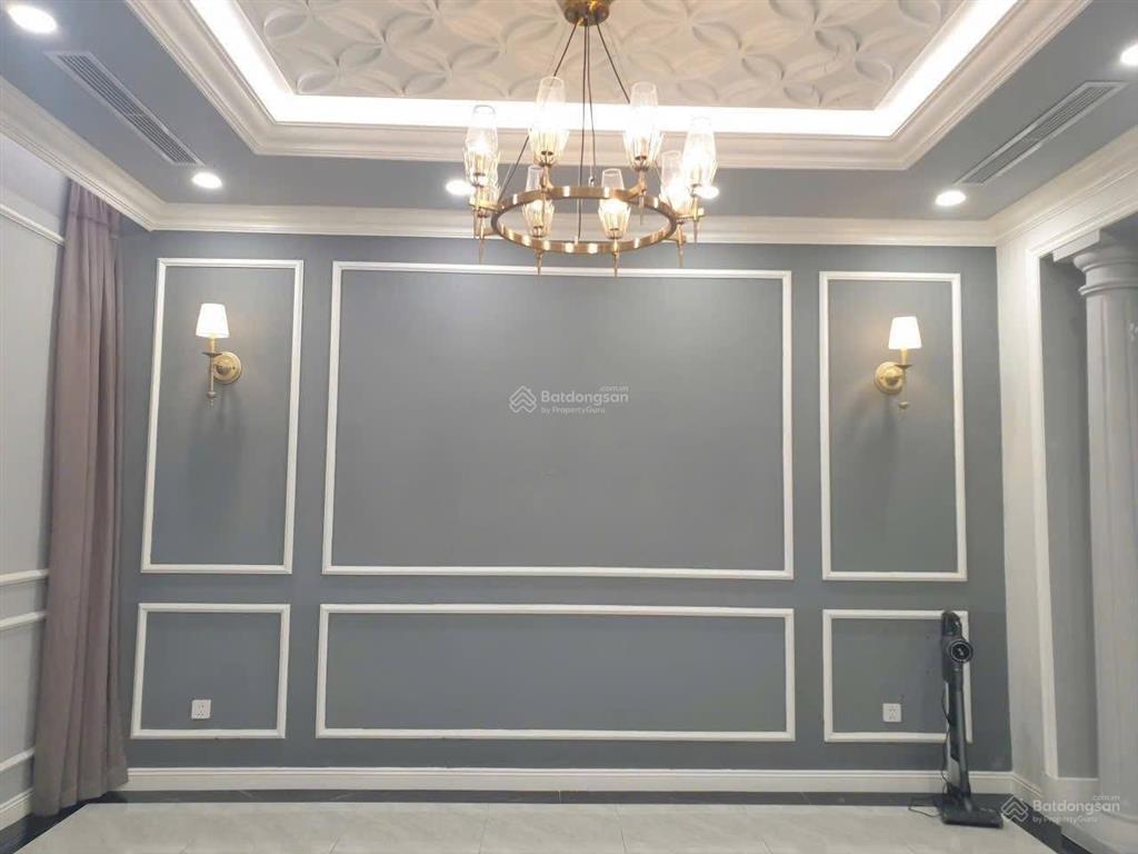 Cho thuê gấp bt vinhomes harmony. diện tích 168m2 nhà mới, có thang máy. gần công viên, trường học