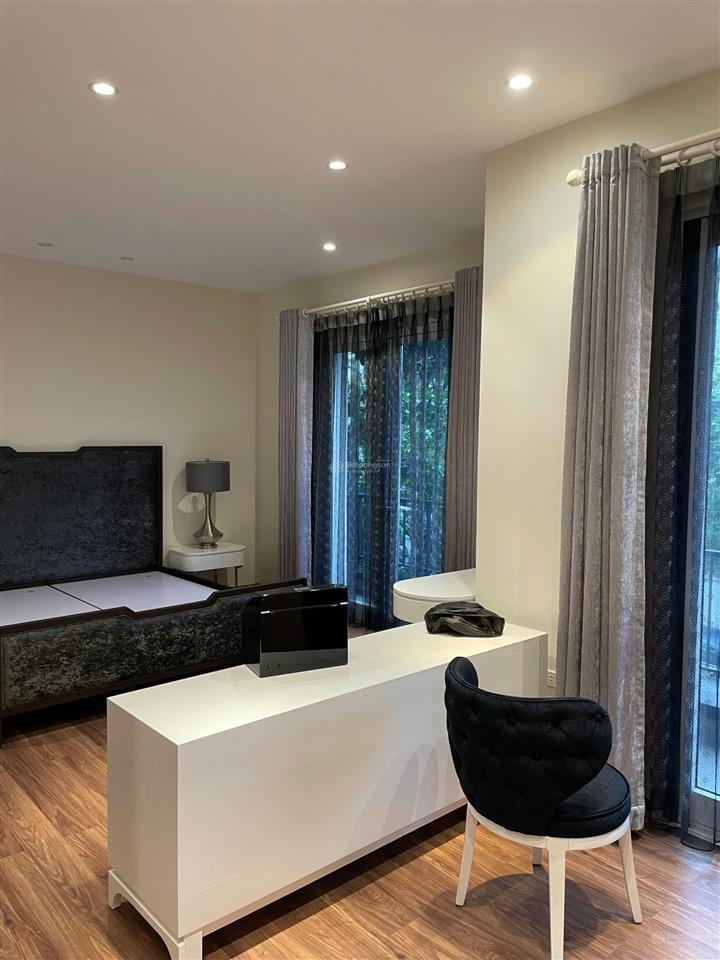 Cho thuê bt song lập 220m2 vinhomes riverside, giá 38tr nhà mới,  0944 401 ***