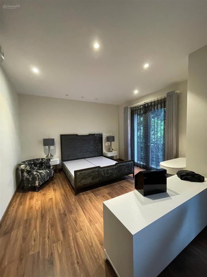 Cho thuê bt song lập 220m2 vinhomes riverside, giá 38tr nhà mới,  0944 401 ***