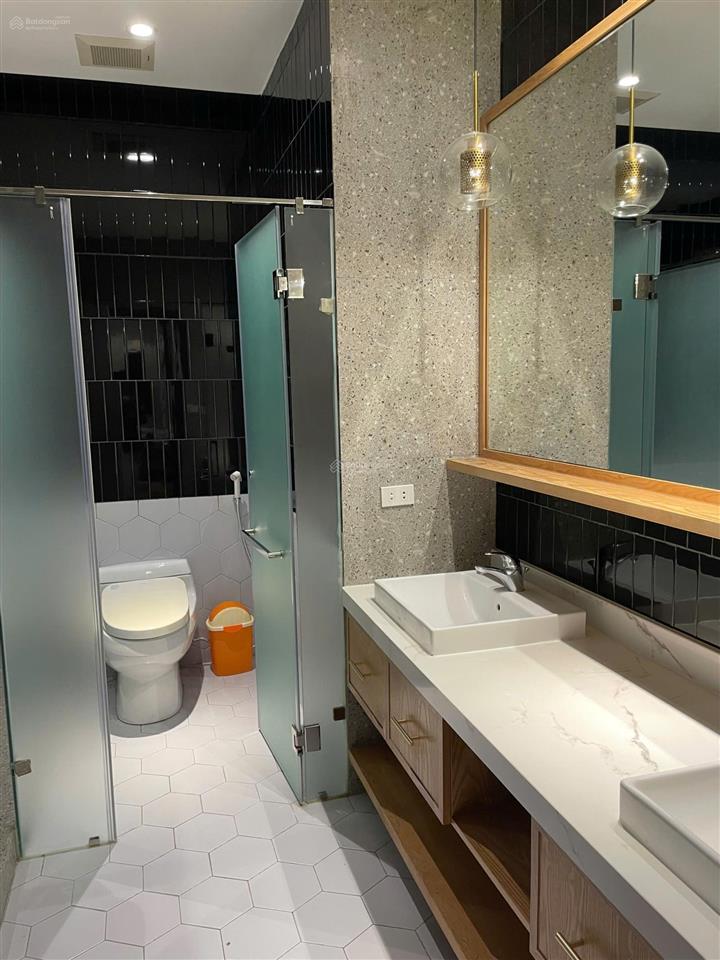 Cho thuê bt song lập 220m2 vinhomes riverside, giá 38tr nhà mới,  0944 401 ***