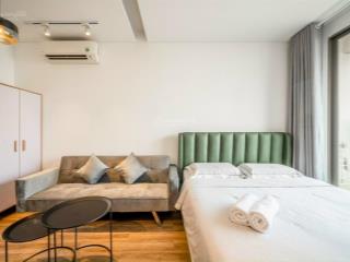 Sống rộng rãi hơn với studio millennium size lớn 40m2  full nội thất  xách vali vào ở ngay