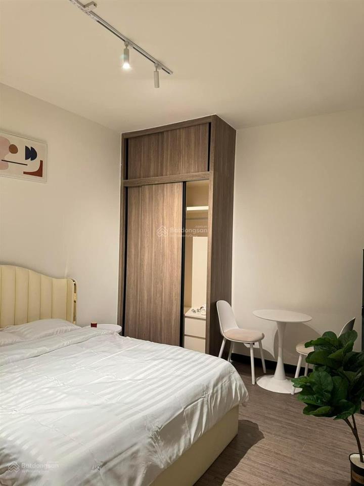 Cho thuê delasol 30m2 full nt giá cực tốt 12,5 triệu vào ở liền