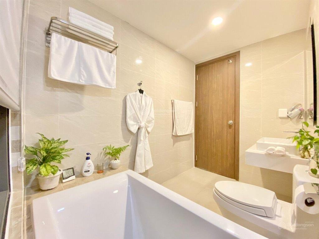 Cho thuê saigon royal 2pn 2wc 80m2 full nội thất giá 25 triệu/tháng