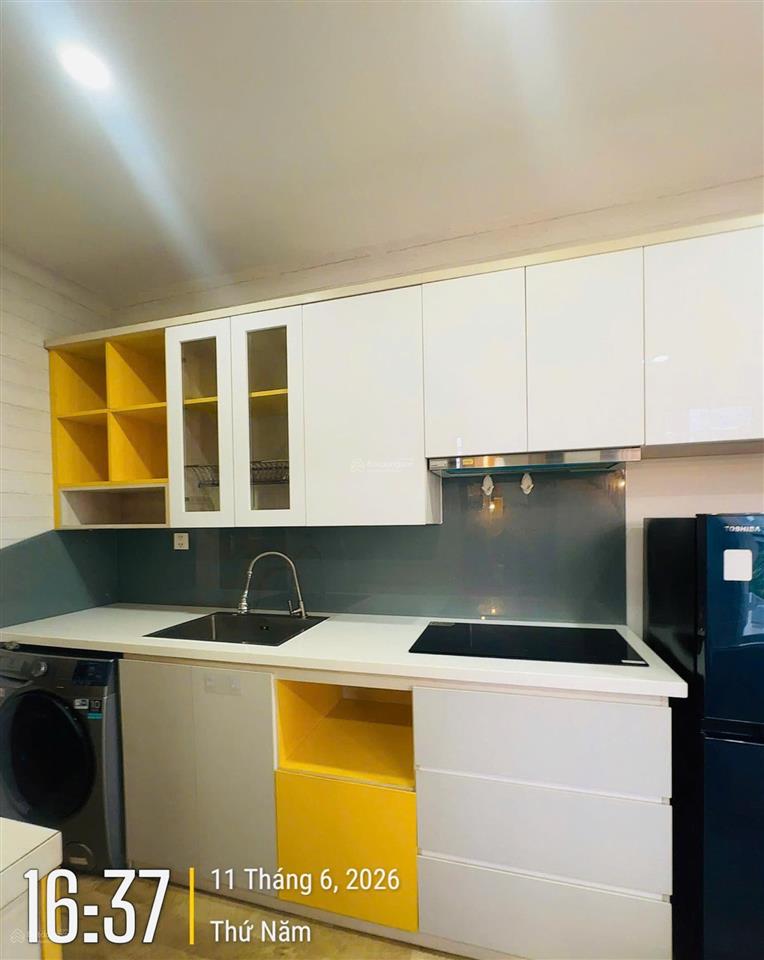 Cho thuê officetel millennium 32m2 full nt sát quận 1, giá 13 triệu, nhận nhà ở ngay.