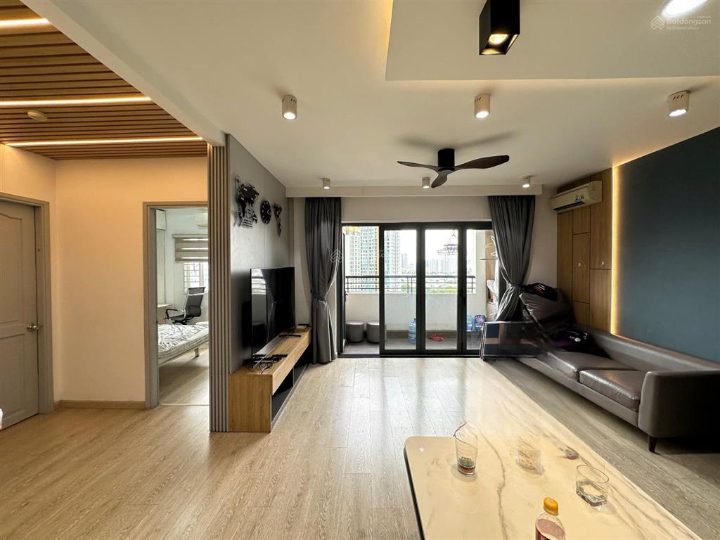 Căn hộ khánh hội 2 q4 diện tích lớn 100m² 3pn 2wc đầy đủ nội thất, ở liền giá 18triệu