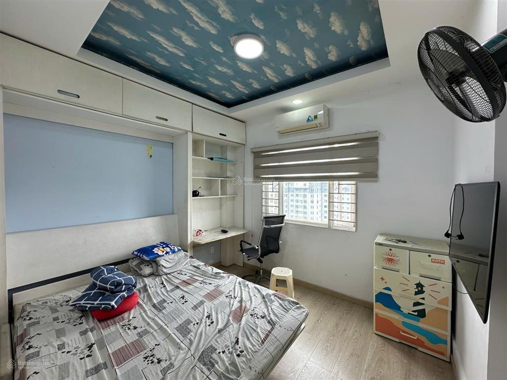 Căn hộ khánh hội 2 q4 diện tích lớn 100m² 3pn 2wc đầy đủ nội thất, ở liền giá 18triệu