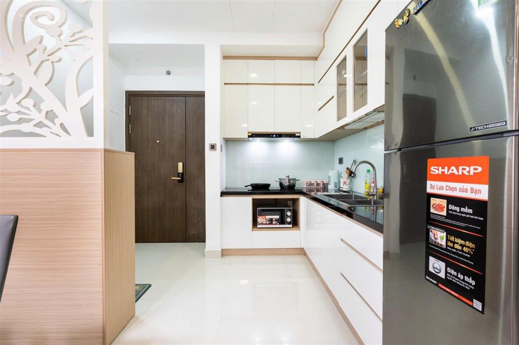 Giá sập hầm saigon royal q4 2pn 60m2 có sẵn hđ thuê giá 6,65 tỷ bao hết