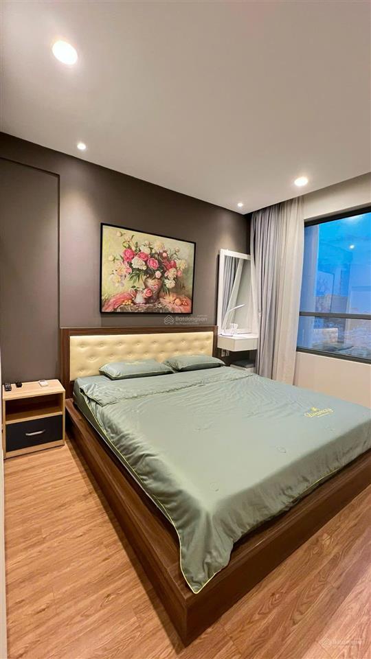 Bán gold view 2pn2wc 92m view hồ bơi sẵn hợp đồng thuê giá 8 tỷ