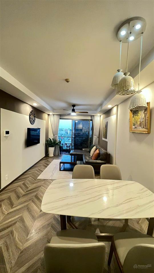 Bán gold view 2pn2wc 92m view hồ bơi sẵn hợp đồng thuê giá 8 tỷ