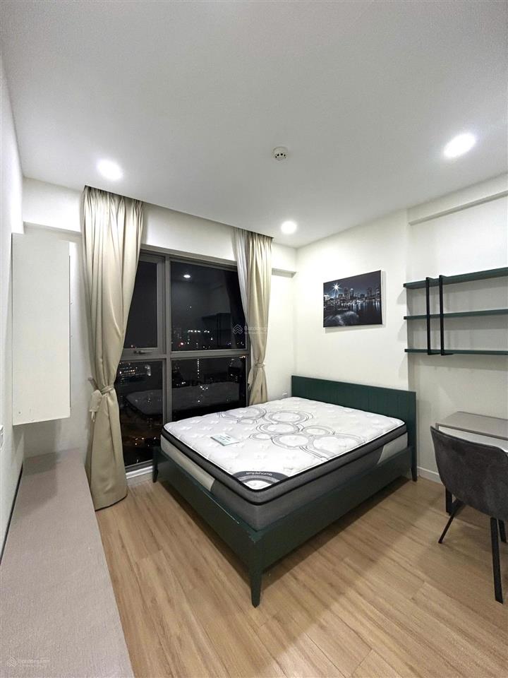 Cho thuê căn hộ millennium 55m2 (1pn 1wc), ban công rộng thoáng, full nội thất 18tr  trống ở ngay