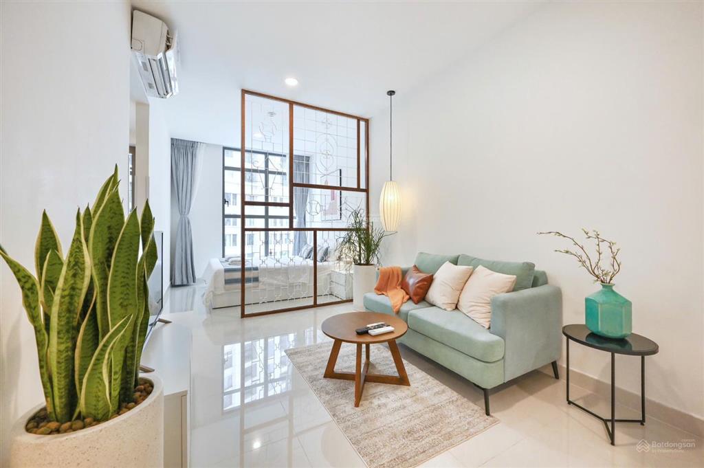 Cho thuê saigon royal 30m2 full nội thất đẹp, giá 13 triệu/tháng  nhà trống dọn vào ngay
