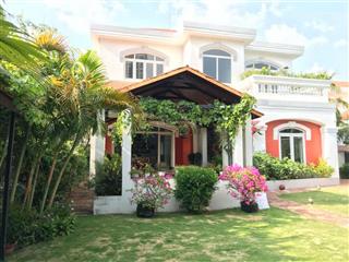 Bán biệt thự tuyệt đẹp  650m2  mặt tiền nguyễn văn hưởng, q2, giá cực chất chỉ 95 tỷ