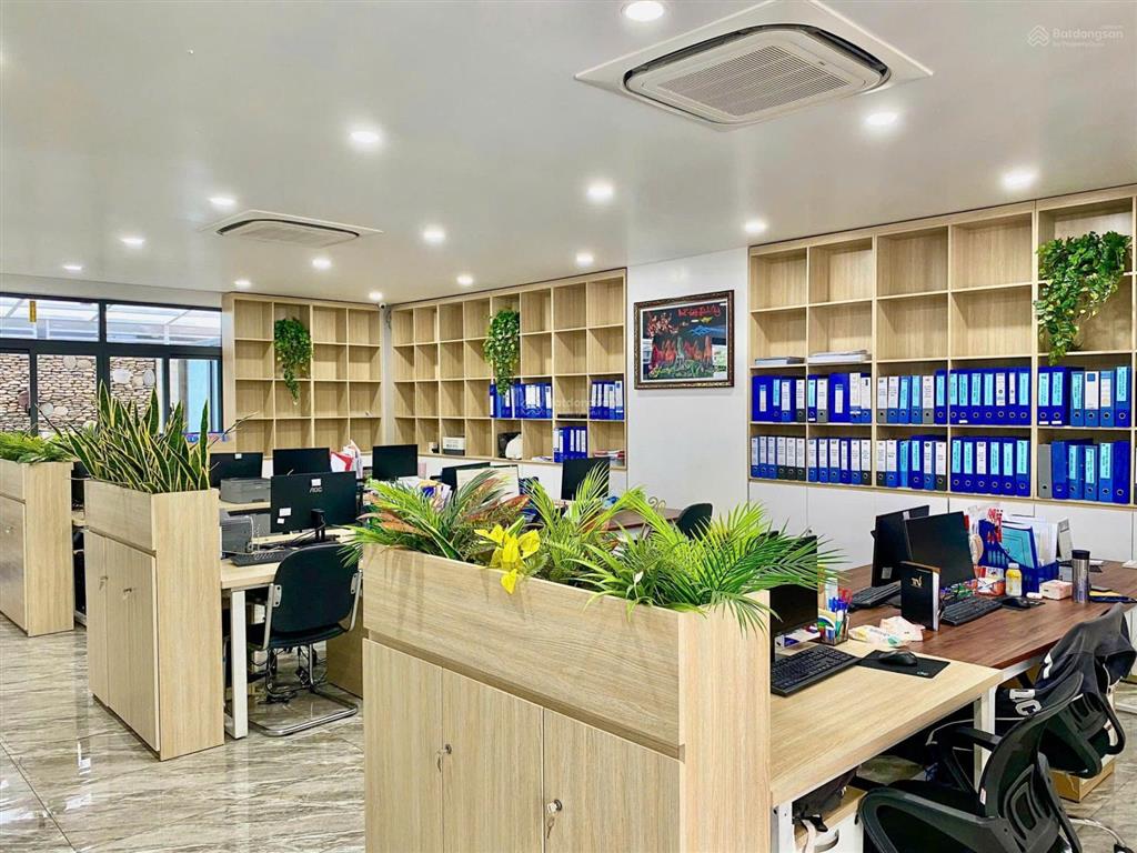 Bán gấp nhà mặt tiền nguyễn oanh, quận gò vấpdt 7x40m 5 tầng  hdt 180 triệu  giá 35 tỷ