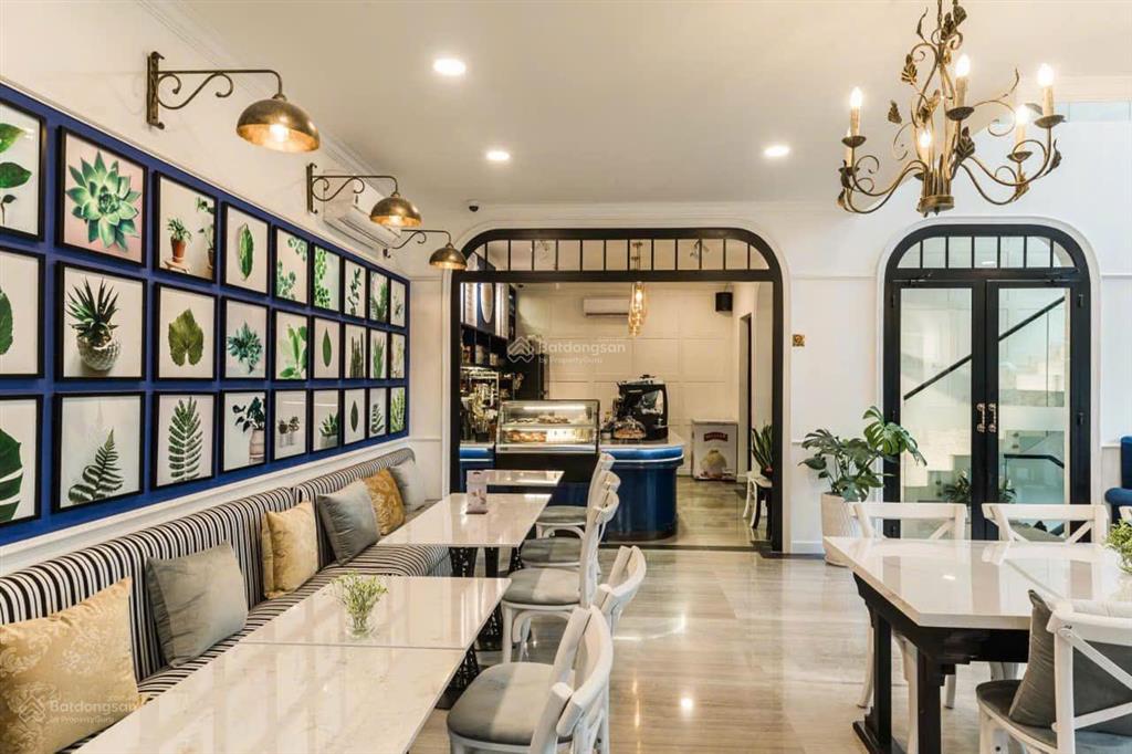Bán tòa nhà mặt tiền quang trung  gò vấp  6 tầng  hđt 160 triệu  dt 6x27m  giá 33 tỷ
