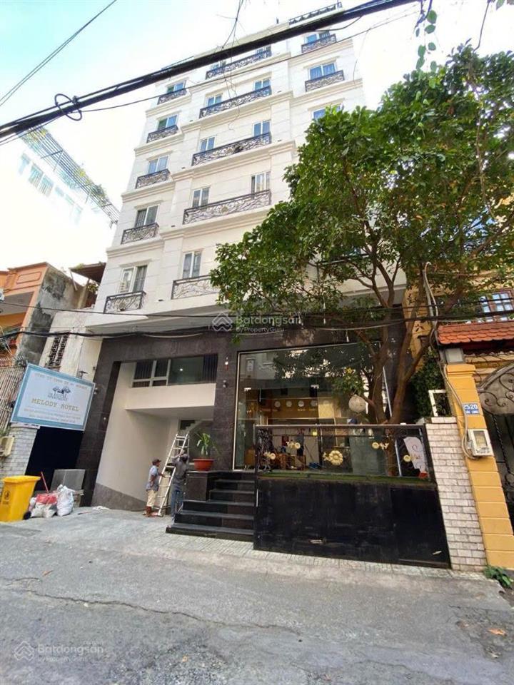 60 tỷbán gấp khách sạn đường cửu long p.2 q.tân bình dt 11 x 16,1m hầm 7 tầng hđt 210 triệu/tháng